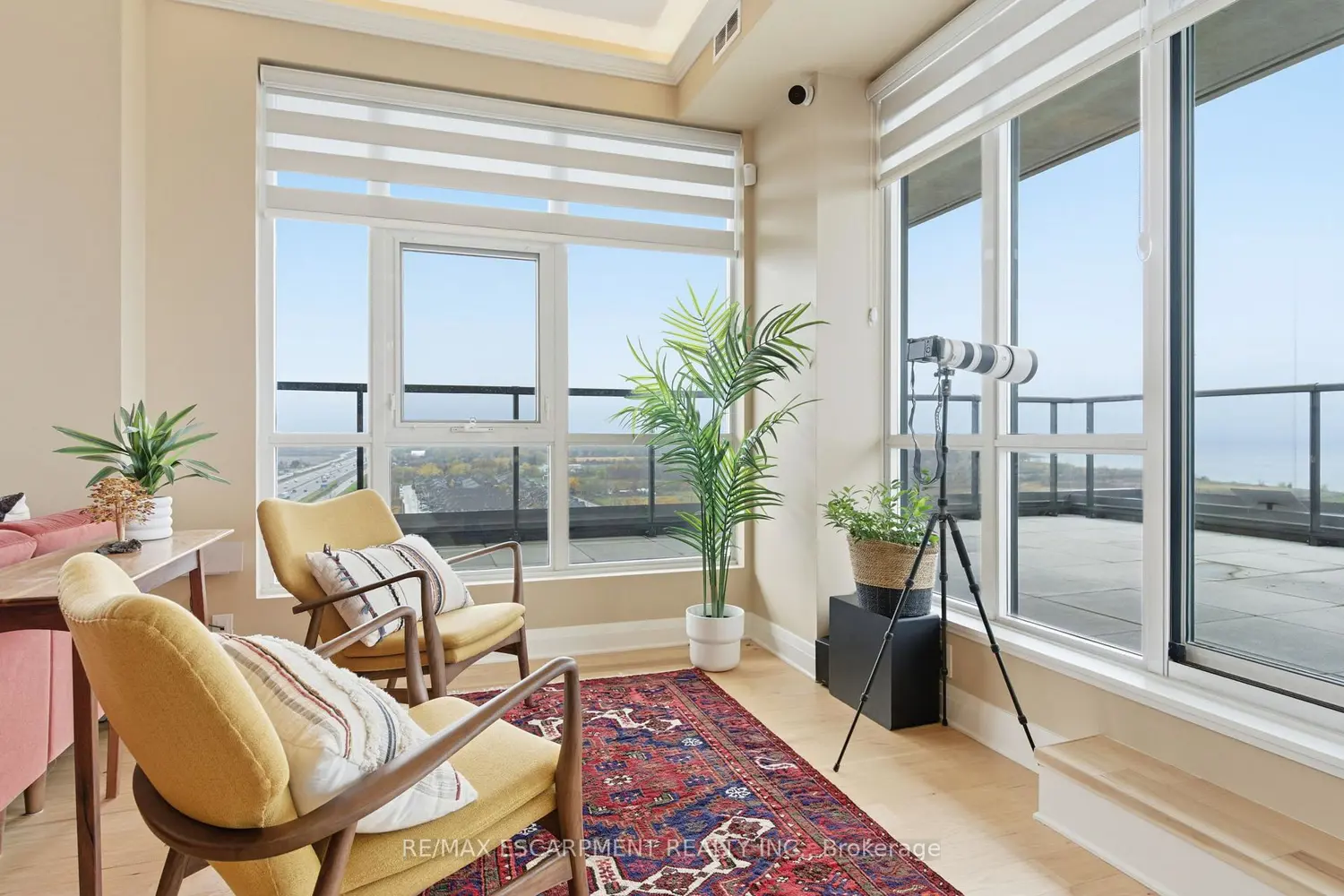 Additional image 8 of 550 North Service Road 1404