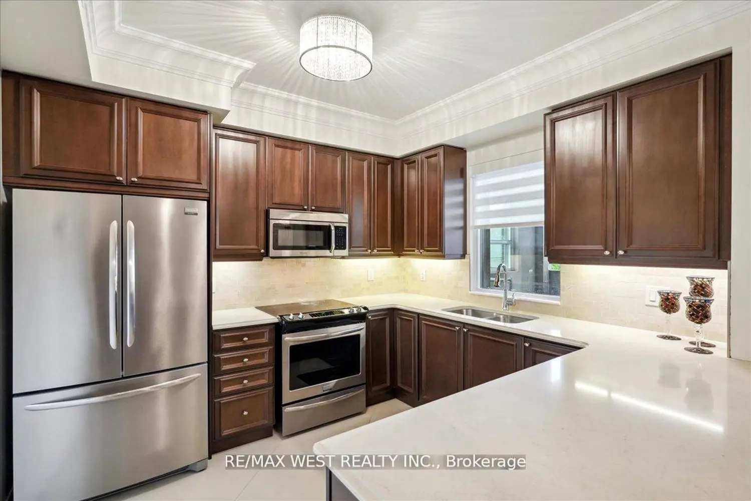 9255 Jane Street 405 photo 4