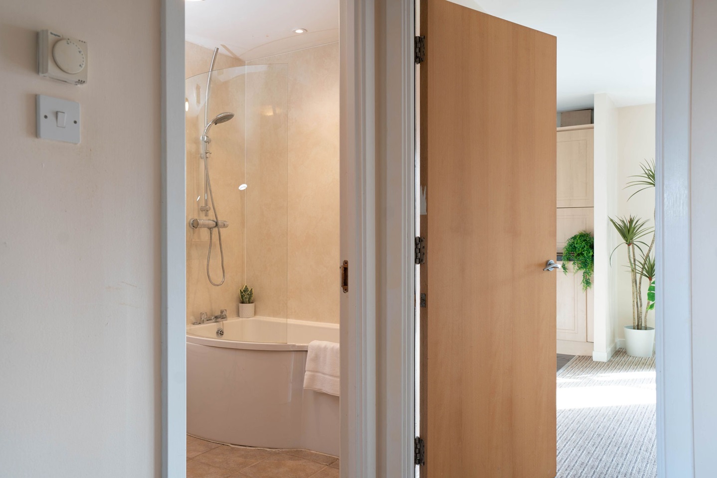 Additional image 23 of 2 Bed Flat, New Mart Square, EH14, N1 7GU