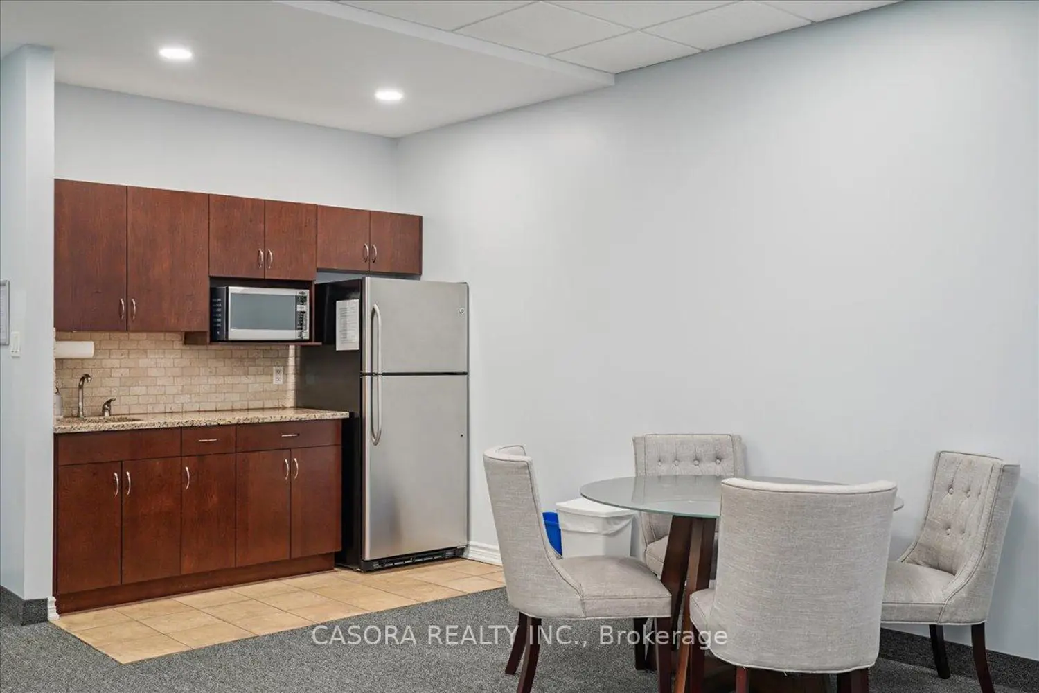 Additional image 18 of 5070 Fairview Street 102