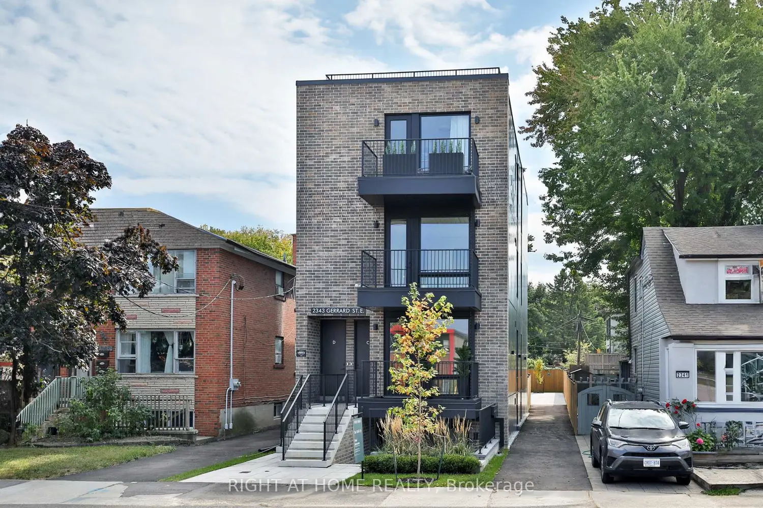 2343 Gerrard Street