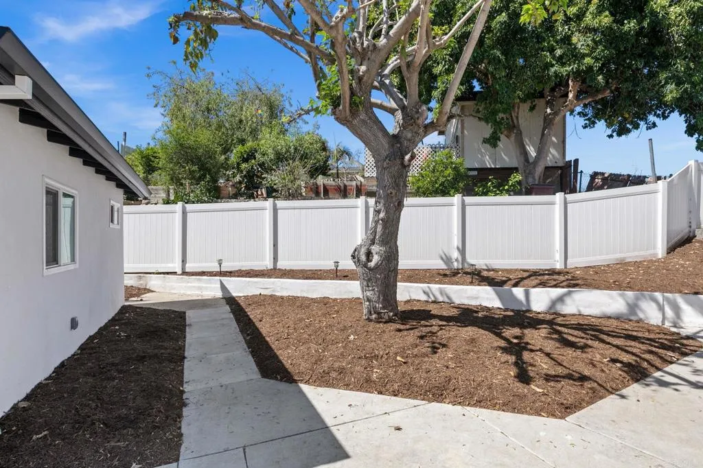 Additional image 39 of 527 Mynah Place, Vista, CA 92083