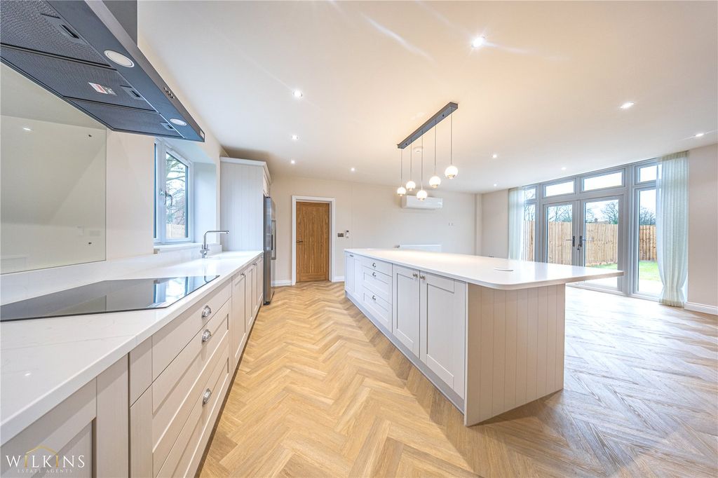 Additional image 10 of 6 bed detached house to rentPark Lane, Bonehill, Tamworth, Staffordshire B78