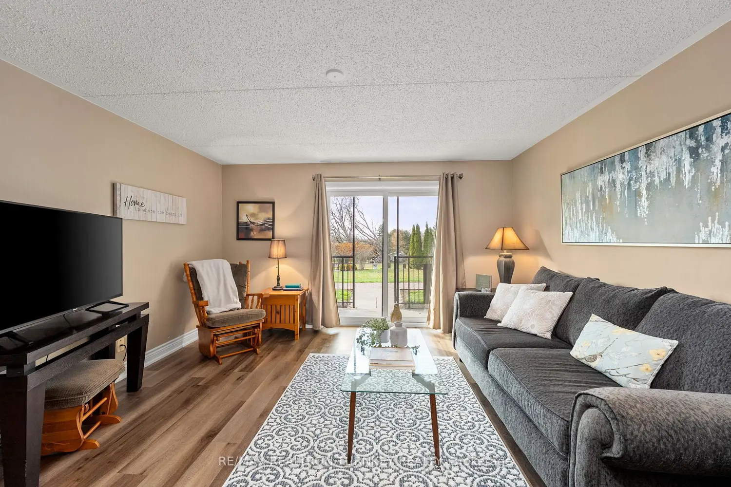 Additional image 9 of 74 The Queensway 102