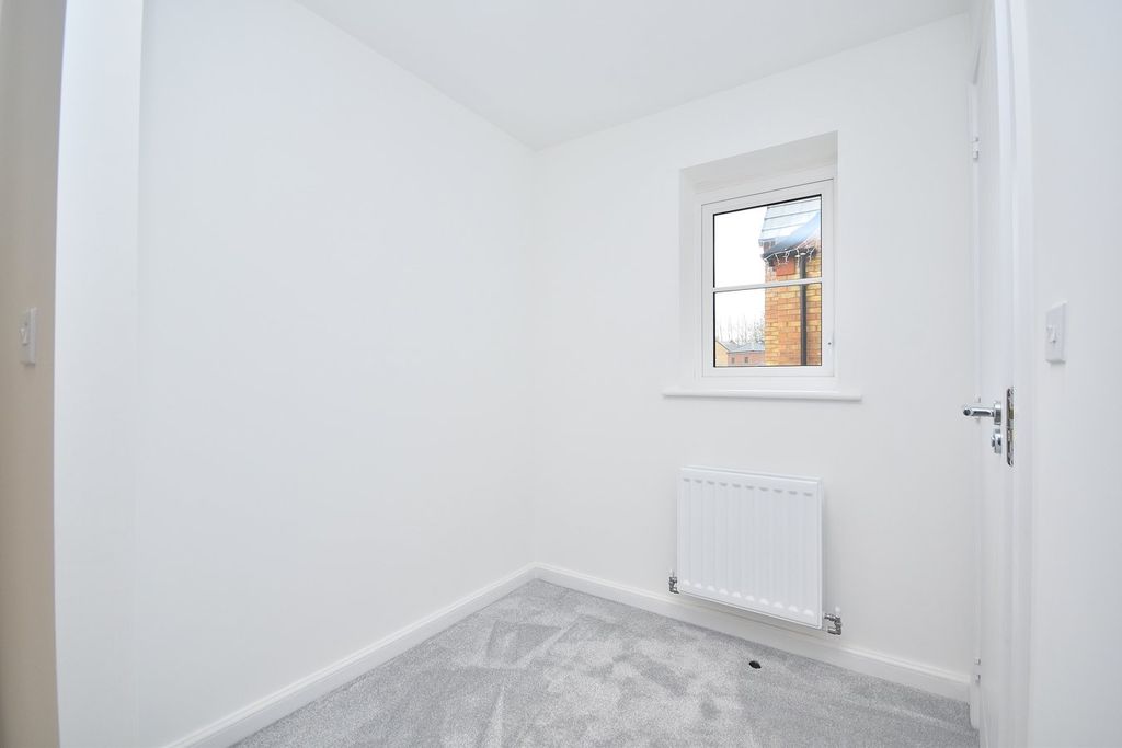 Additional image 12 of 3 bed detached house to rentSandpit Close, Collingtree, Northampton NN4