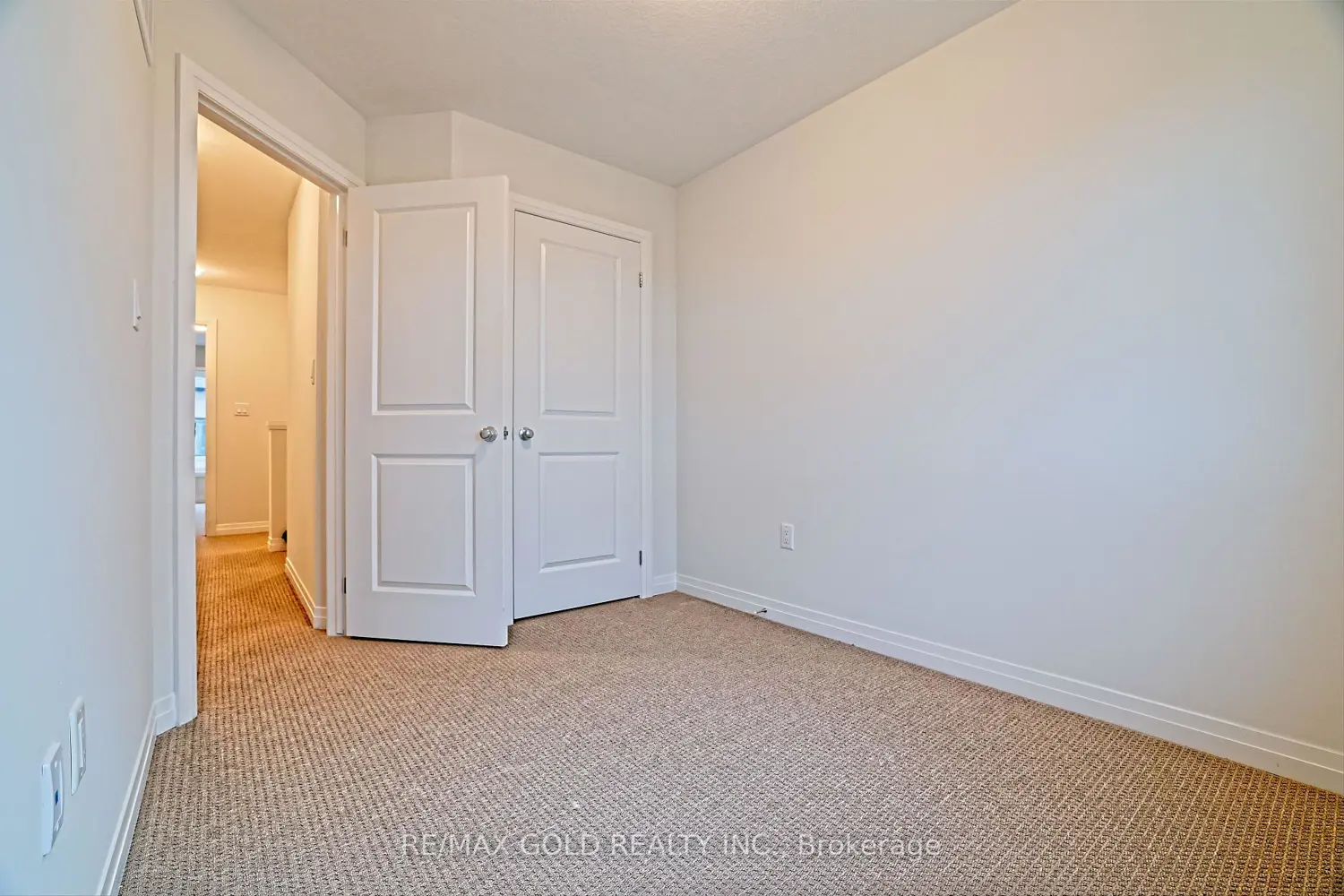 Additional image 15 of 155 Equestrian Way 114