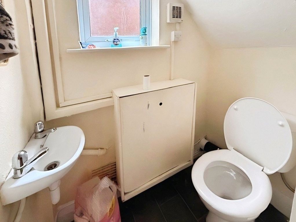 Additional image 13 of 5 bed semi-detached house to rentBeacon Road, Loughborough, Leicestershire LE11