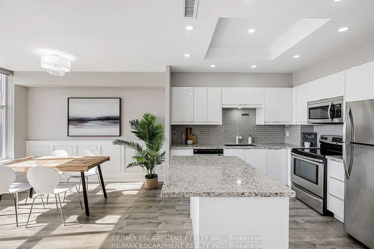 Additional image 6 of 880 Dundas Street Uph7