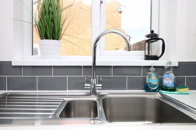 Additional image 8 of 4 bed property to rentEast Dock Road, Newport NP20