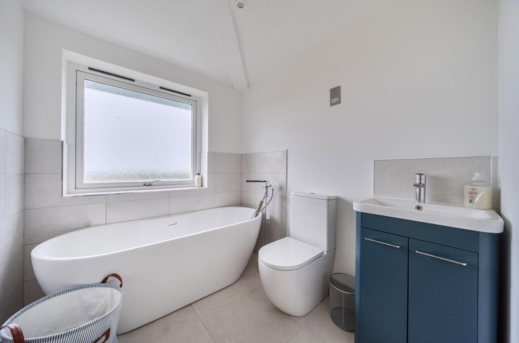 Additional image 5 of Gunwyn Close, Glastonbury, BA6