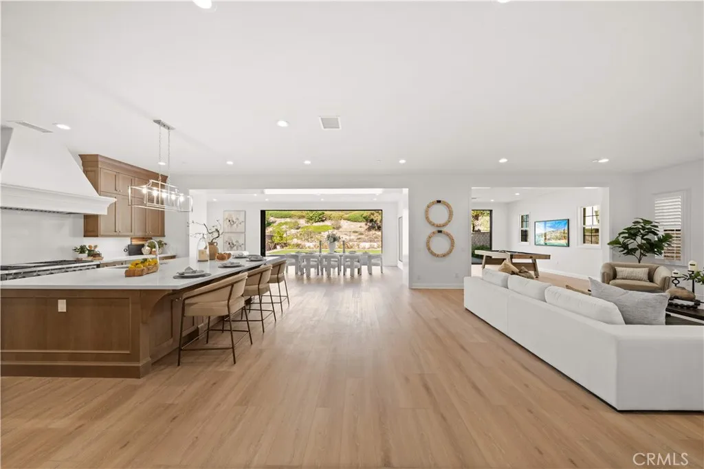 Additional image 92 of 221 Clear Fls, Irvine, CA 92602