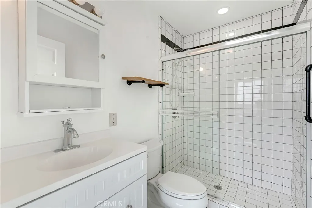 Additional image 39 of 1381 W Summerland Ave, San Pedro, CA 90732