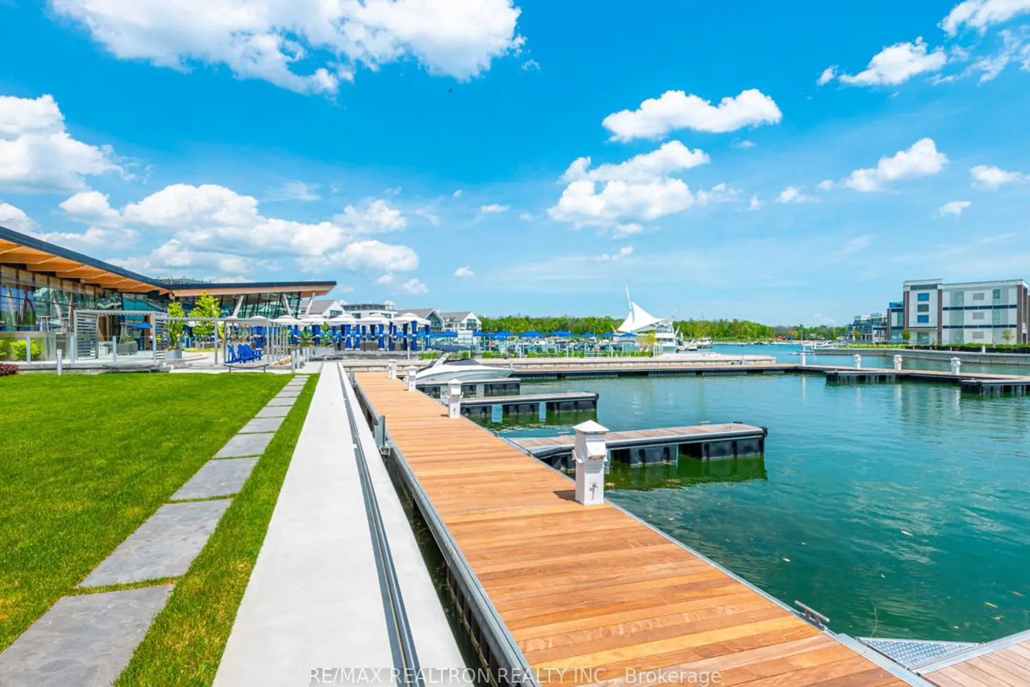 Additional image 13 of 415 Sea Ray Avenue G13