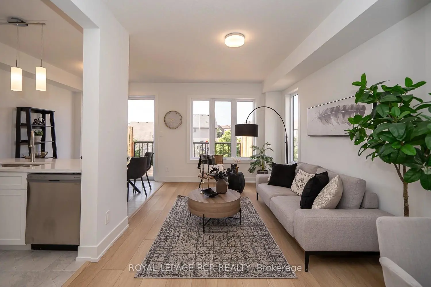 Additional image 3 of 690 Broadway Avenue 12