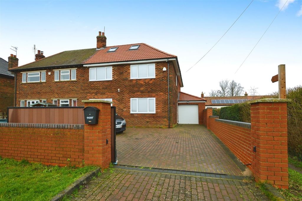 5 bed semi-detached house to rentIngs Lane, Whitton DN15