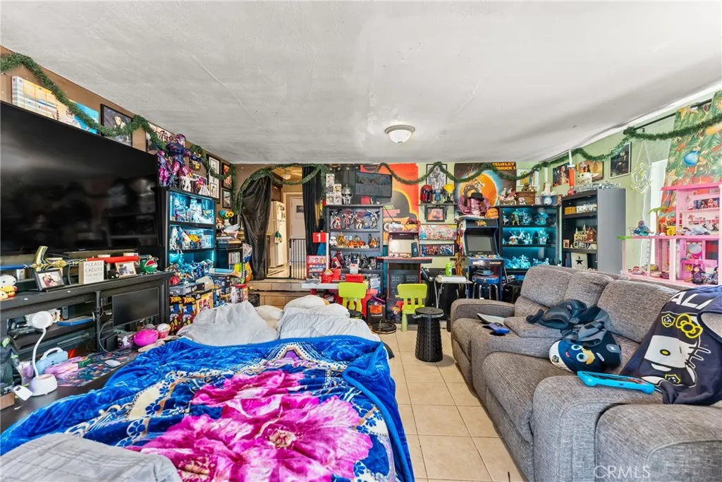 Additional image 24 of 10107 Paloma AVE, Los Angeles, CA 90002