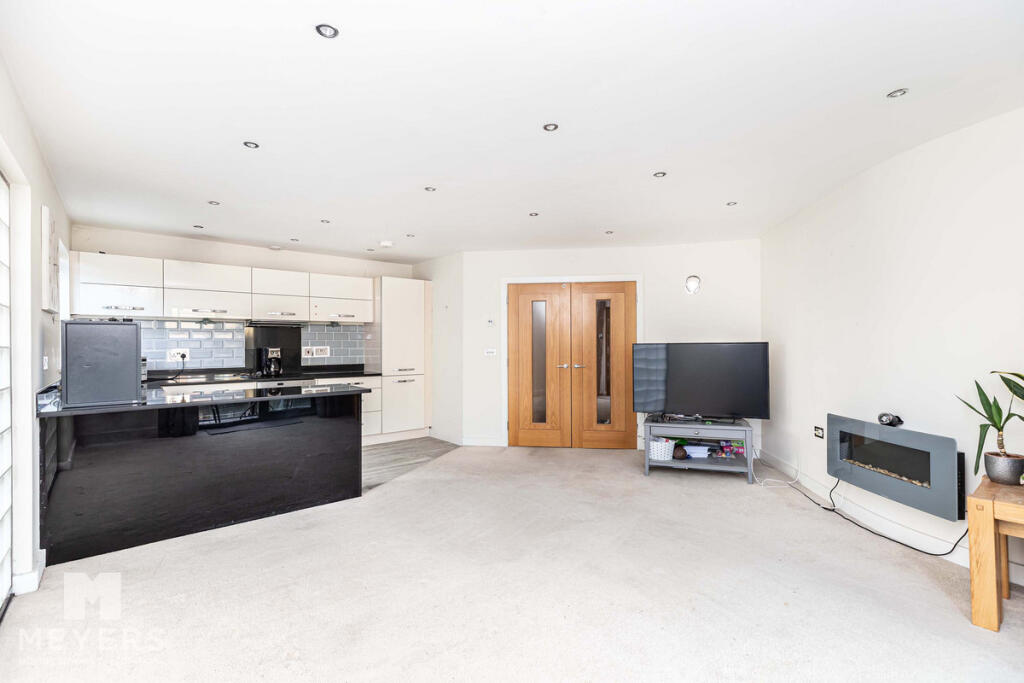 Additional image 4 of St. Peters Road, Bournemouth, BH1 2