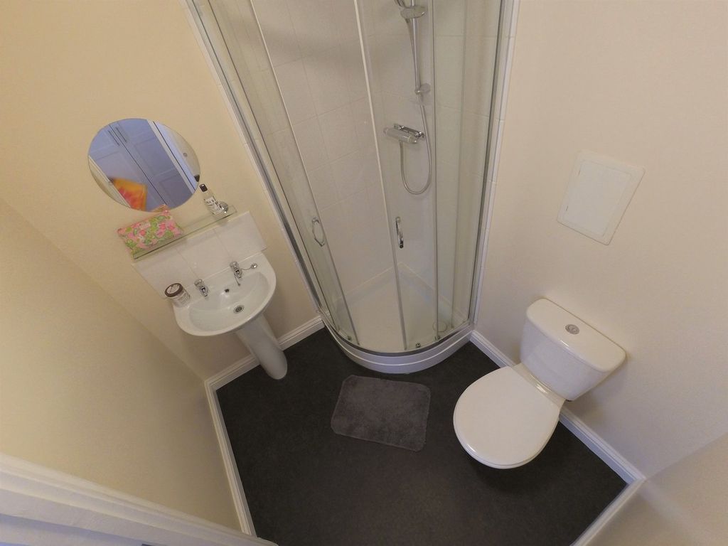 Additional image 2 of 5 bed shared accommodation to rentRoyal Terrace, Barrack Road, Northampton NN1
