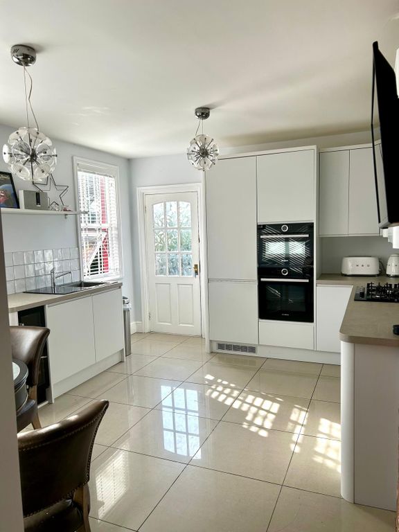 Additional image 6 of 3 bed maisonette to rentOpen Golf 2026 - York Road, Birkdale PR8