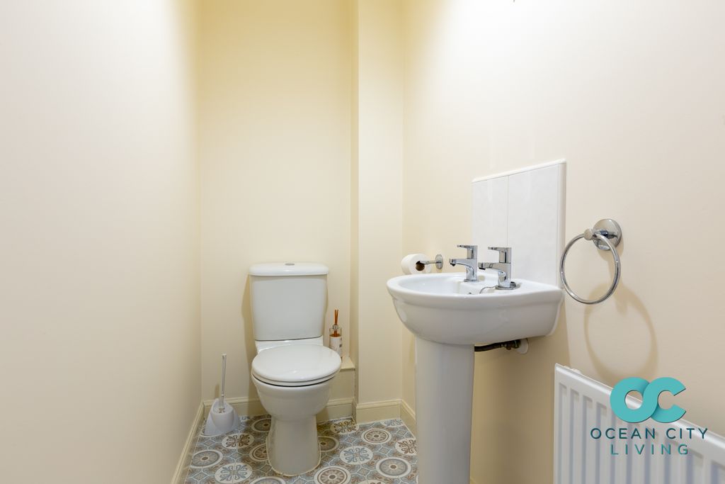 Additional image 12 of 4 bed town house to rentBridge View, Plymouth PL5