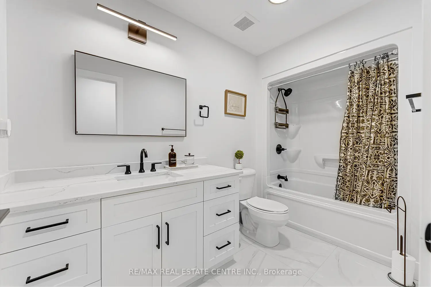 Additional image 11 of 77 Noble Court