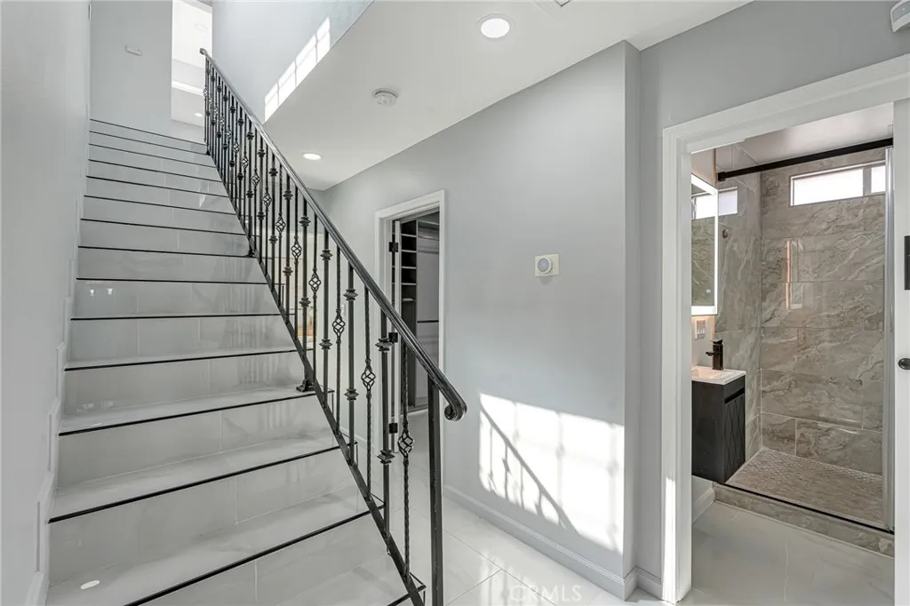 Additional image 77 of 1381 W Summerland Ave, San Pedro, CA 90732