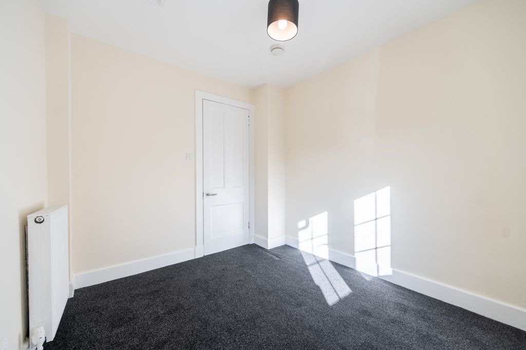 Additional image 3 of 1 bed flat to rentAmochrie Road, Paisley, Renfrewshire PA2