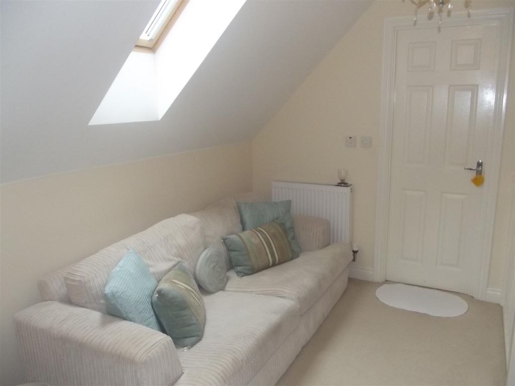 Additional image 13 of 4 bed town house to rentRhode Island Drive, Exeter EX2