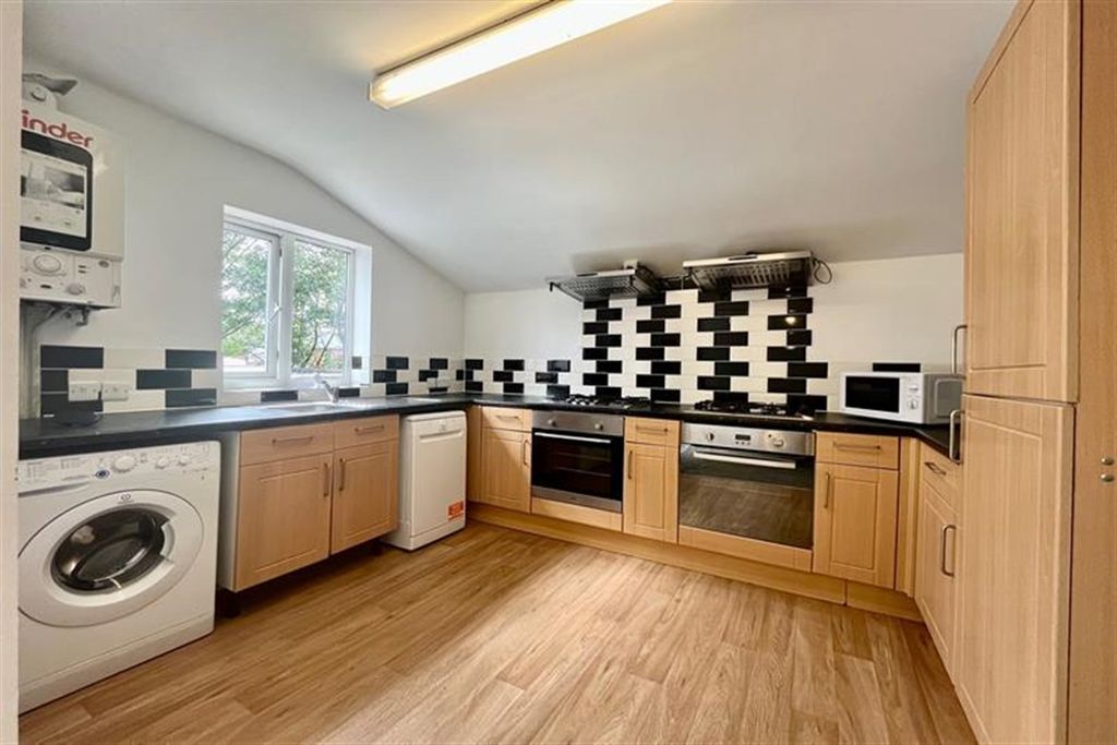 5 bed flat to rent258-262 Cowley Road, Oxford OX4