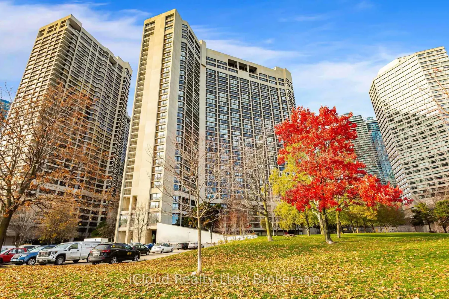 33 Harbour Square 837