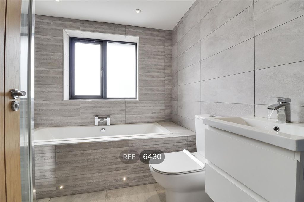 Additional image 26 of 5 bed detached house to rentWollaton Vale, Wollaton, Nottingham NG8