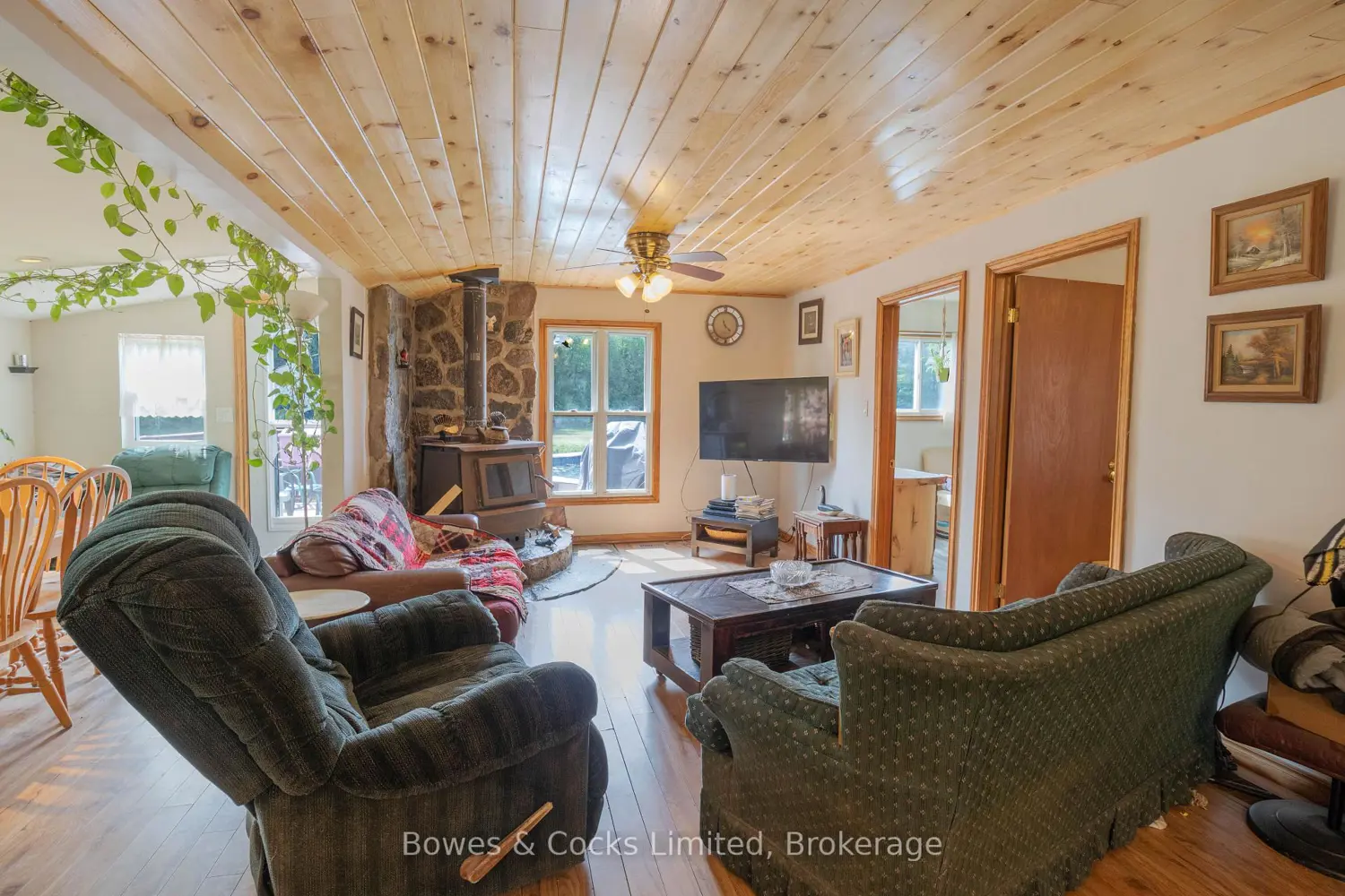 Additional image 11 of 2070 Fortesque Lake Road