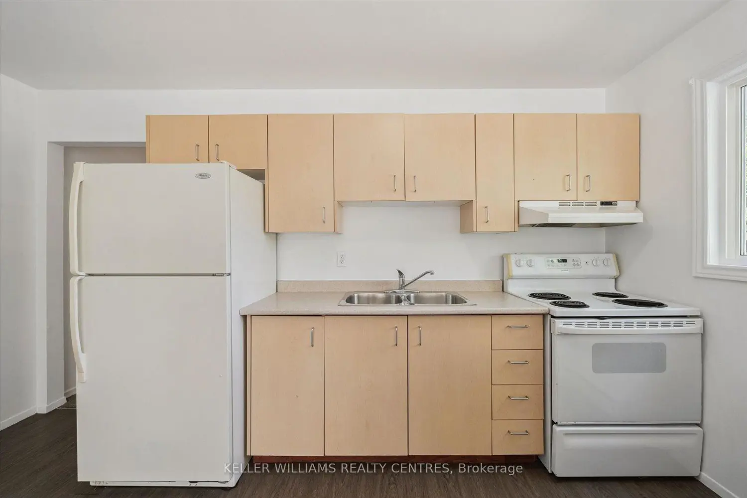 Additional image 9 of 948 Lake Drive