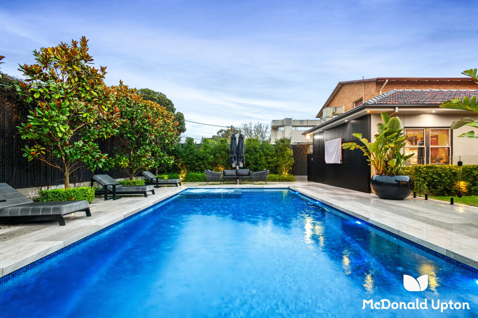 Additional image 8 of 220 Woodland Street, Strathmore VIC 3041