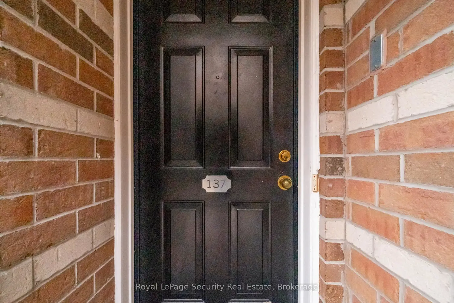 Additional image 6 of 760 Lawrence Avenue 137