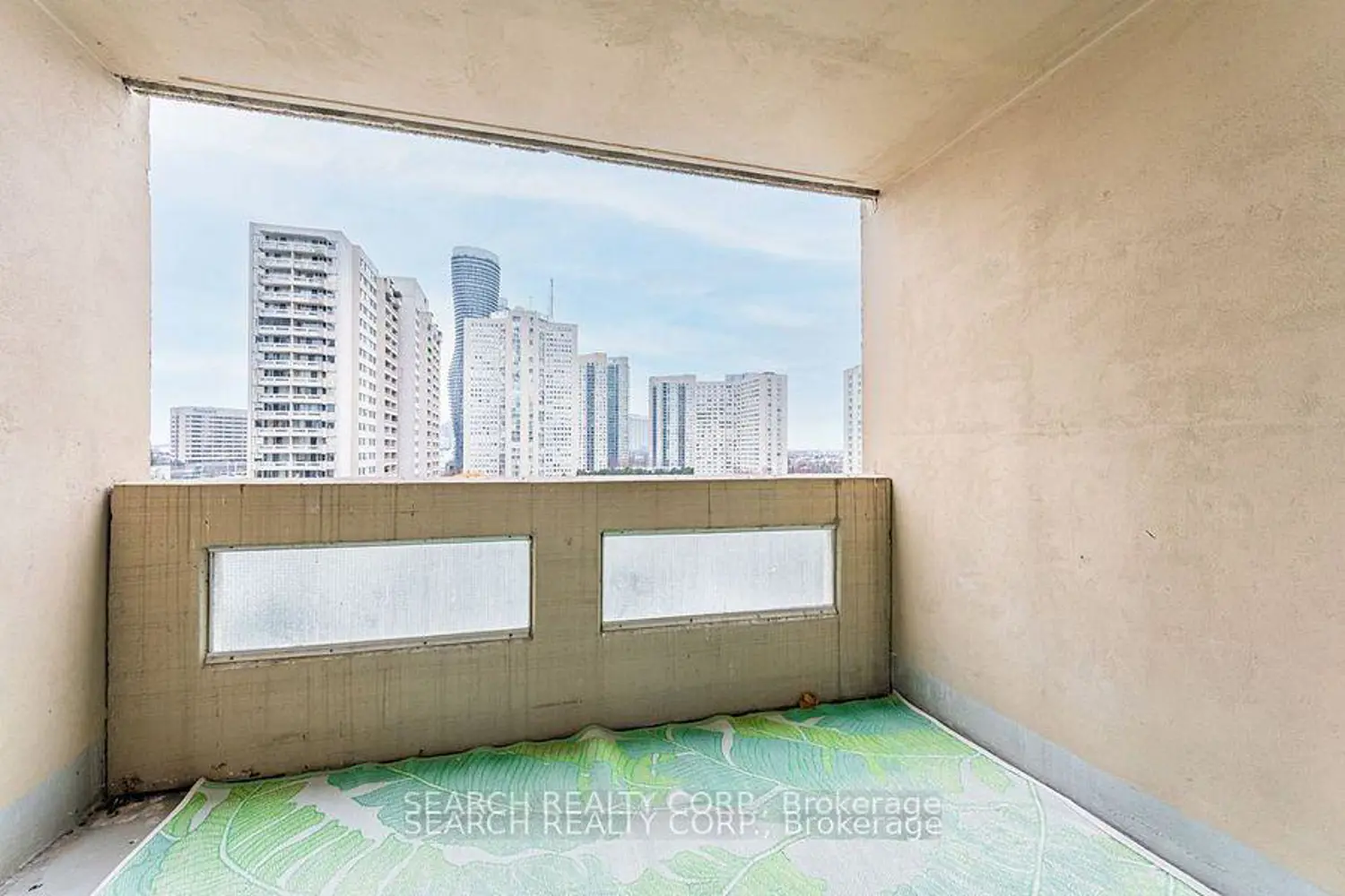 Additional image 16 of 3590 Kaneff Crescent 1108