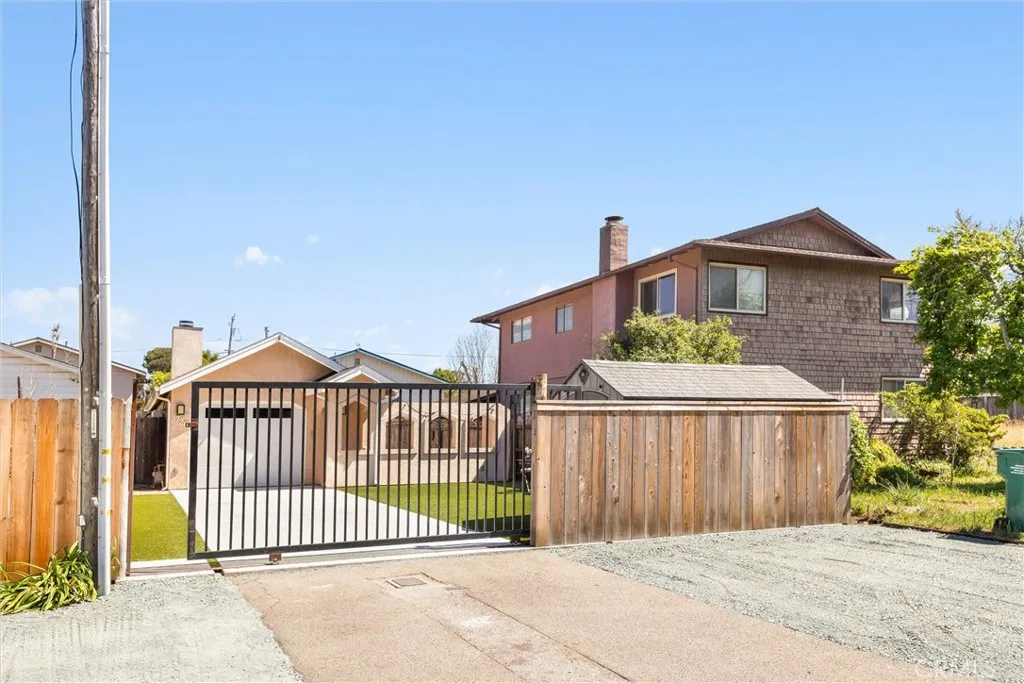 1726 7th St, Los Osos, CA 93402