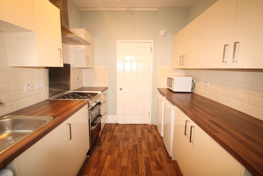 Additional image 5 of 3 bed chalet to rentBonnyrigg Drive, Glasgow G43