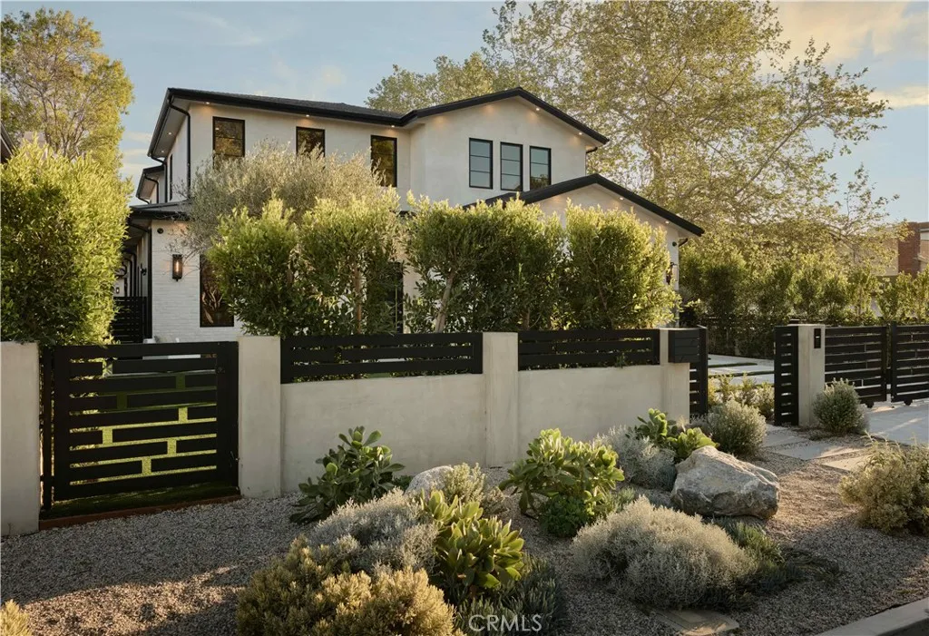 Additional image 2 of 13024 Bloomfield Street, Studio City, CA 91604