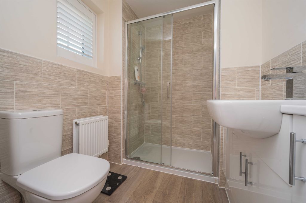 Additional image 16 of 5 bed property to rentLondon Road, Corby NN17