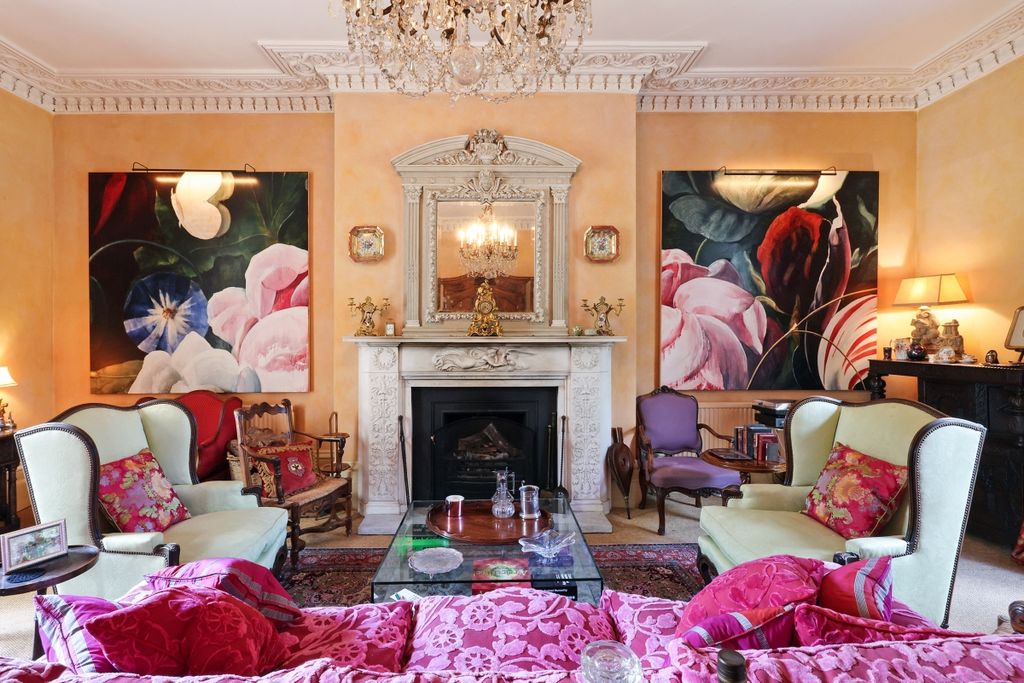 Additional image 2 of 5 bed flat to rentCheltenham, Gloucestershire GL50