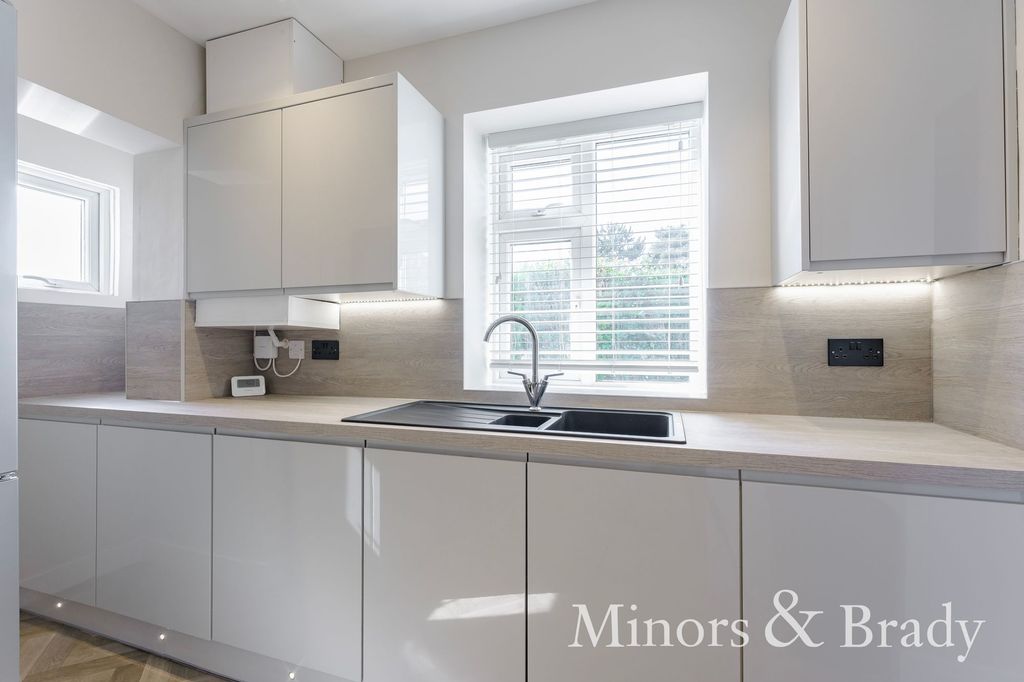 Additional image 5 of 6 bed detached house to rentNewmarket Road, Cringleford NR4