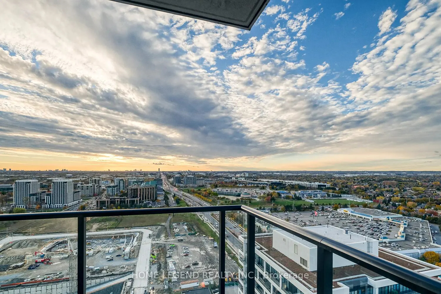 Additional image 13 of 18 Water Walk Drive 3108