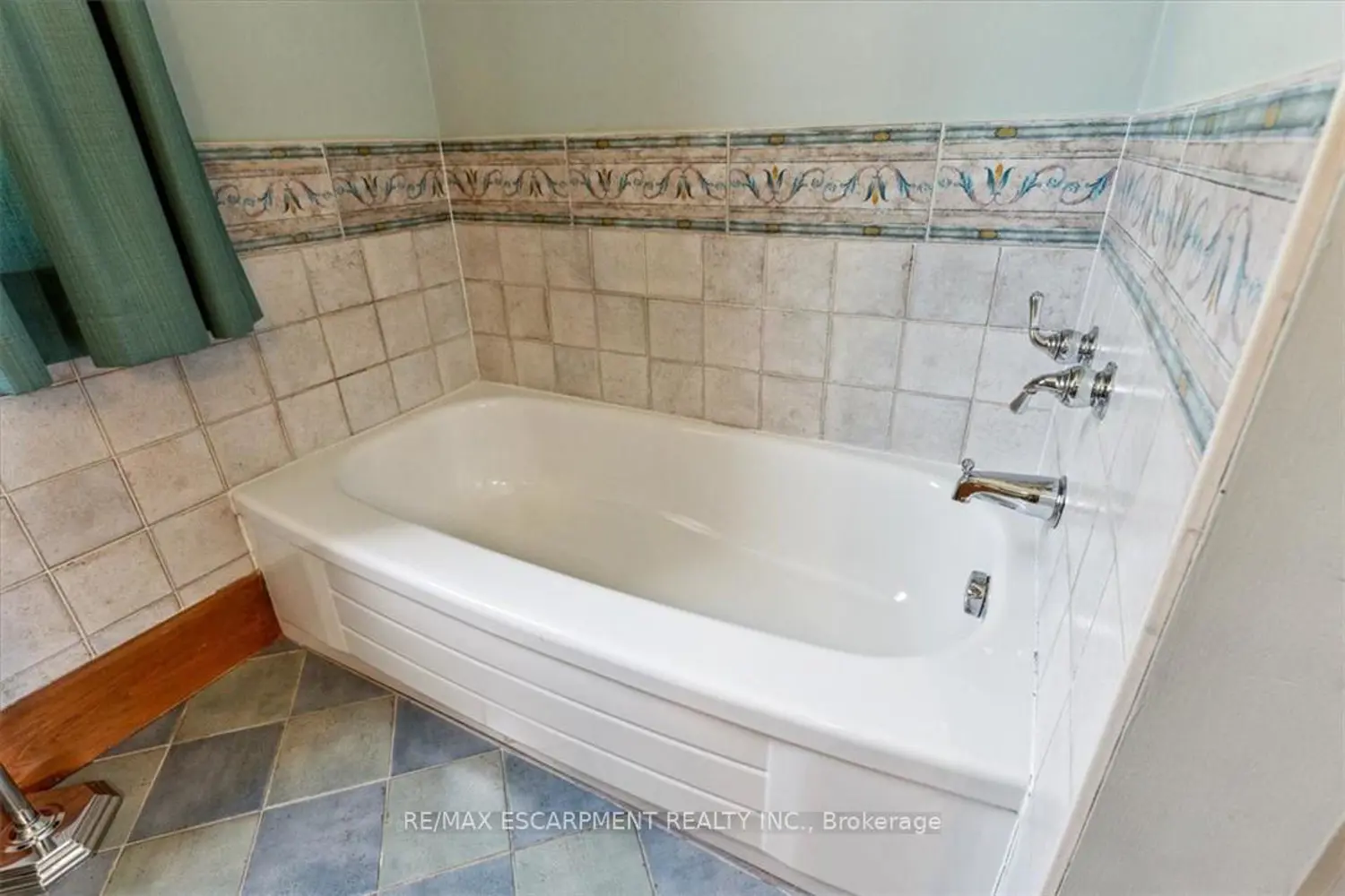 Additional image 13 of 2854 Prince William Street