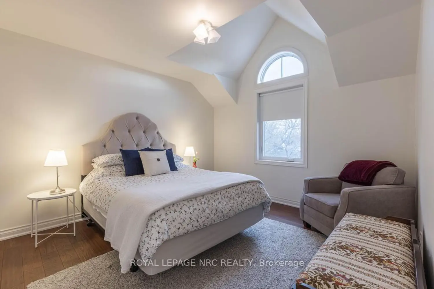 Additional image 13 of 1 Lakeside Drive 13