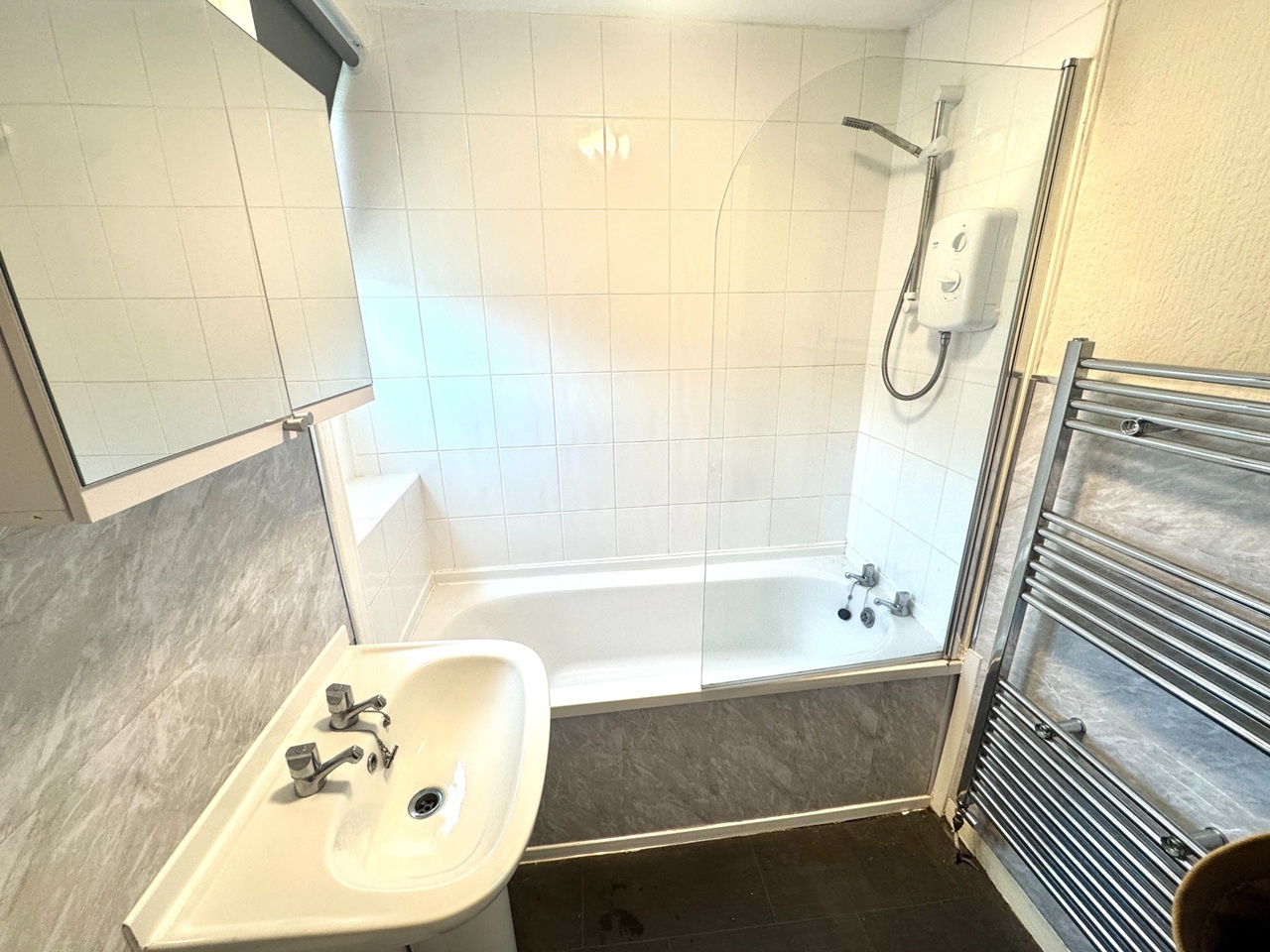 Additional image 9 of 3 Bed Flat, Kingsbridge Crescent, G44, N1 7GU