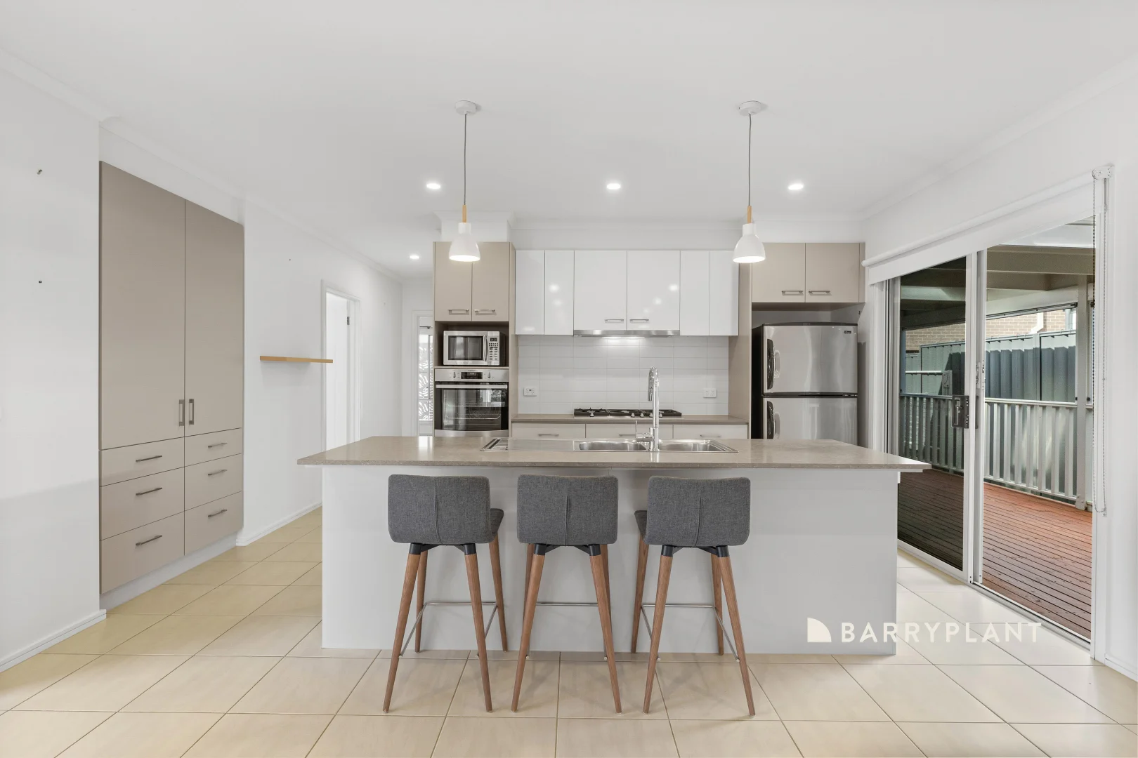 Additional image 3 of 119/10 Skylark Boulevard, Clyde North VIC 3978