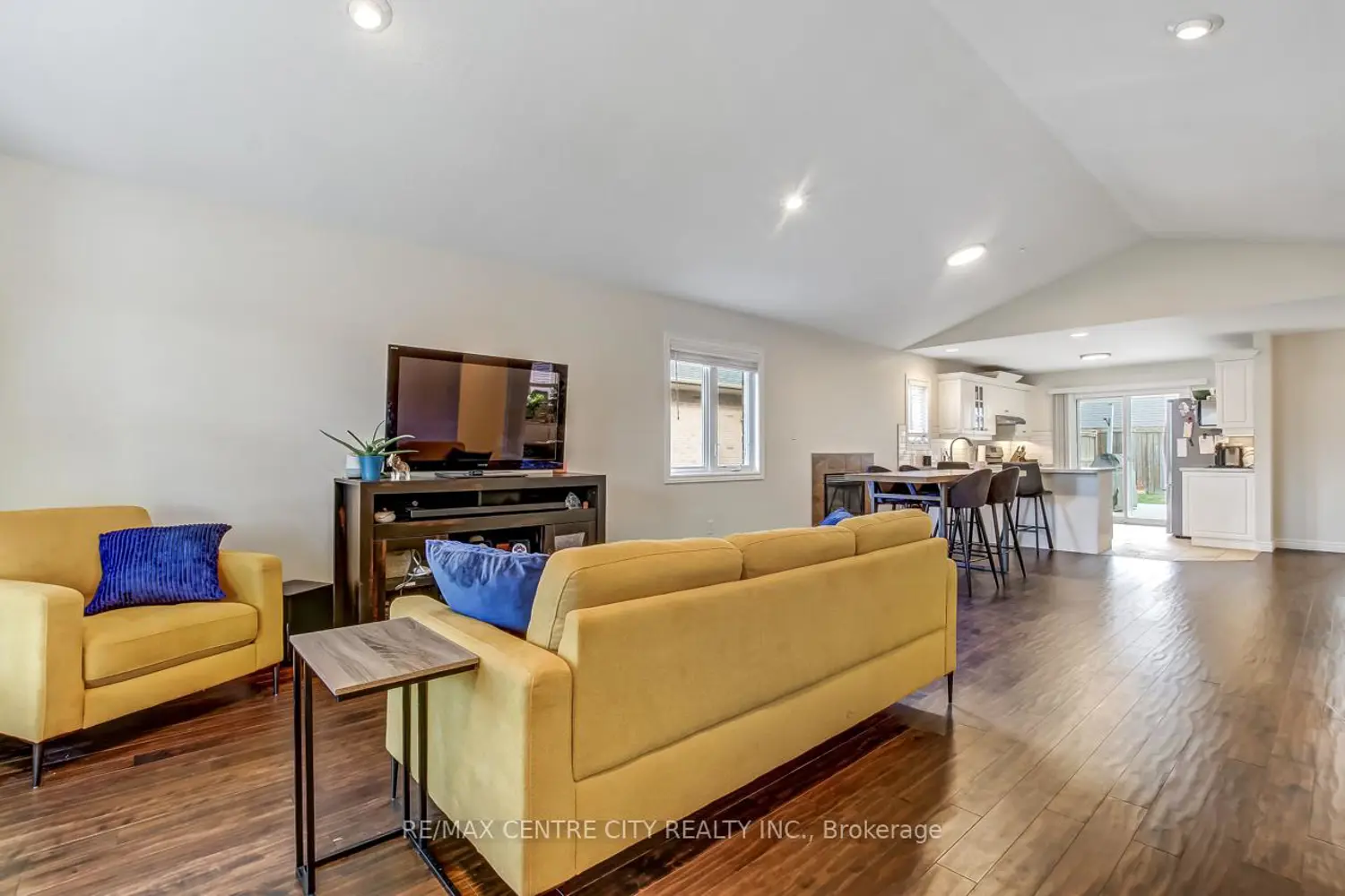 Additional image 2 of 5 Faith Boulevard