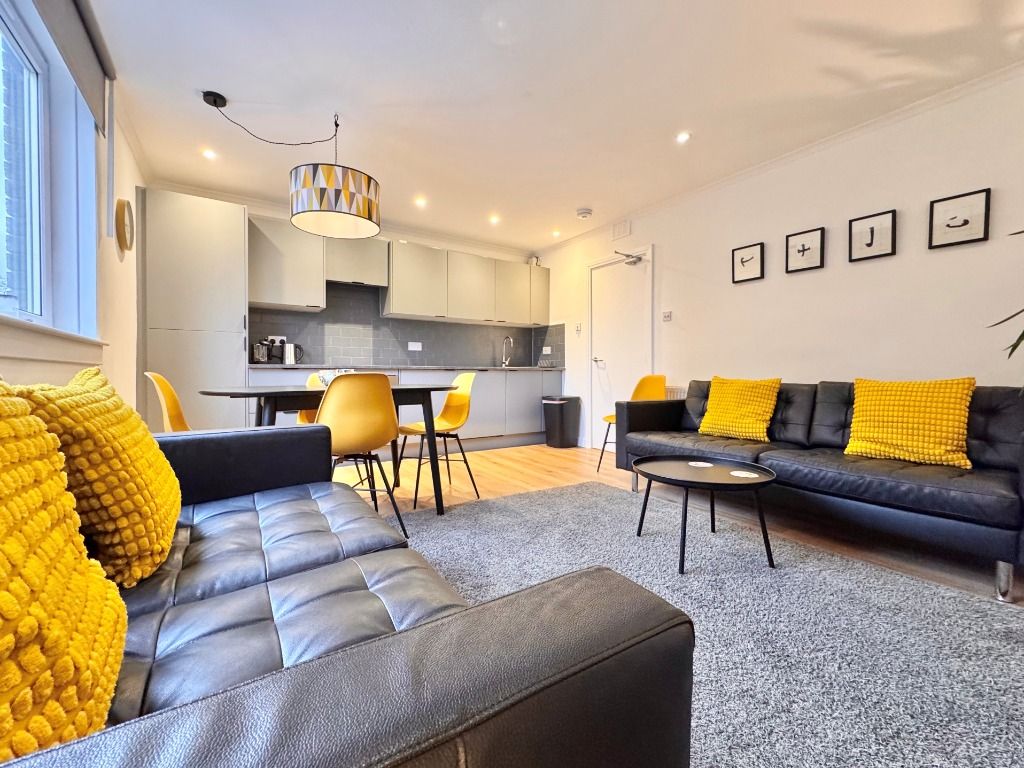 Additional image 4 of 3 bed terraced house to rentClarence Drive, Hyndland, Glasgow G12