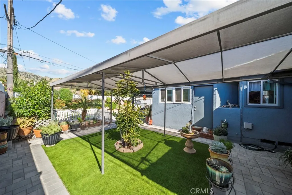 Additional image 75 of 10111 Elkwood St, Sun Valley, CA 91352